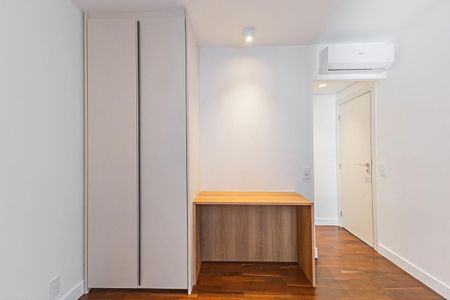 Apartamento à venda com 2 quartos, 71m² em Jardim Paulista, São Paulo