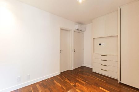 Apartamento à venda com 2 quartos, 71m² em Jardim Paulista, São Paulo