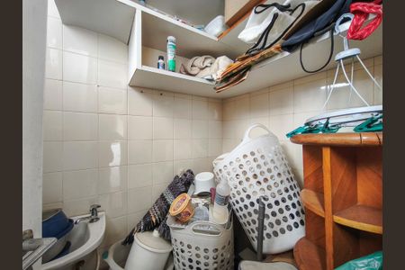 Apartamento à venda com 107m², 3 quartos e 1 vaga Apartamento à venda com 107m², 3 quartos e 1 vagaBanheiro de serviço
