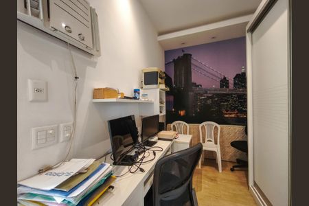 Apartamento à venda com 107m², 3 quartos e 1 vaga Apartamento à venda com 107m², 3 quartos e 1 vagaQuarto de Serviço