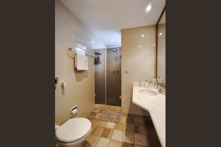 Apartamento à venda com 107m², 3 quartos e 1 vaga Apartamento à venda com 107m², 3 quartos e 1 vagaBanheiro da Suíte