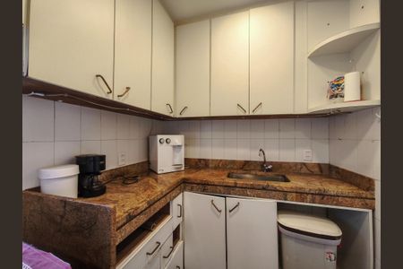 Apartamento à venda com 107m², 3 quartos e 1 vaga Apartamento à venda com 107m², 3 quartos e 1 vagaCozinha