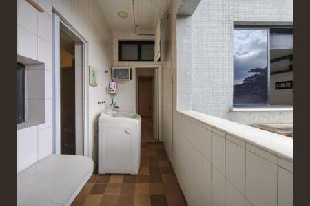 Apartamento à venda com 107m², 3 quartos e 1 vaga Apartamento à venda com 107m², 3 quartos e 1 vagaÁrea de Serviço