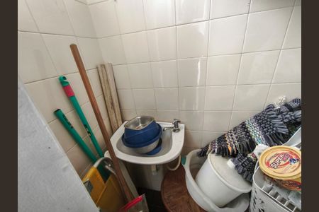 Apartamento à venda com 107m², 3 quartos e 1 vaga Apartamento à venda com 107m², 3 quartos e 1 vagaBanheiro de serviço