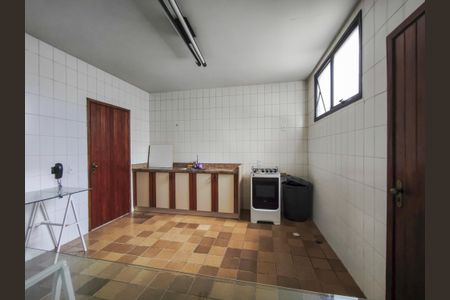 Apartamento à venda com 107m², 3 quartos e 1 vaga Apartamento à venda com 107m², 3 quartos e 1 vagaÁrea comum - Salão de festas