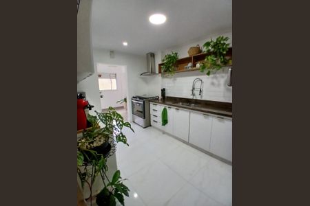 Apartamento à venda com 160m², 4 quartos e 2 vagas