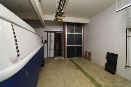 Casa à venda com 356m², 5 quartos e 3 vagasGaragem