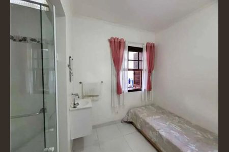 Casa à venda com 274m², 6 quartos e 5 vagas Casa à venda com 274m², 6 quartos e 5 vagasQuarto