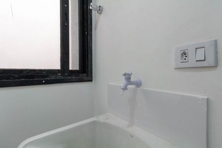 Apartamento para alugar com 60m², 2 quartos e sem vaga Apartamento para alugar com 60m², 2 quartos e sem vagaÁrea de Serviço