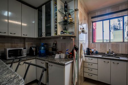 Apartamento à venda com 68m², 2 quartos e 1 vagaCozinha