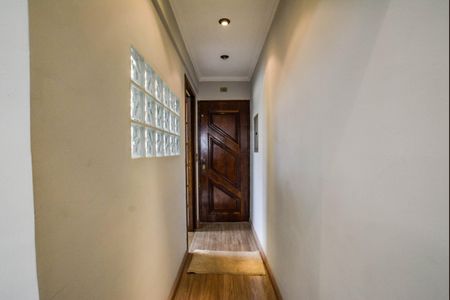 Apartamento à venda com 68m², 2 quartos e 1 vagaCorredor