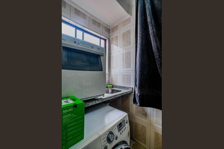 Apartamento à venda com 68m², 2 quartos e 1 vagaÁrea de Serviço