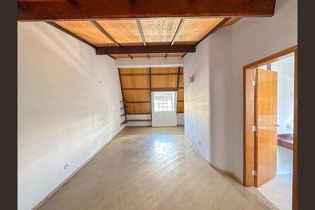 Casa à venda com 190m², 4 quartos e 5 vagas