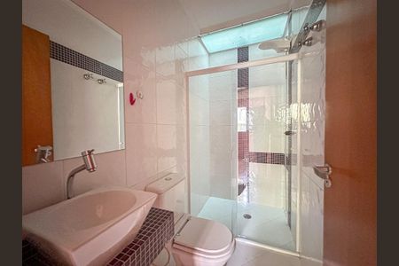 Casa à venda com 190m², 4 quartos e 5 vagas