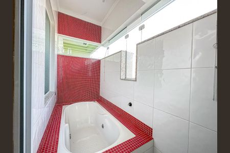Casa à venda com 190m², 4 quartos e 5 vagas