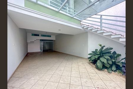 Casa à venda com 4 quartos, 190m² em Jardim Bela Vista, Santo André
