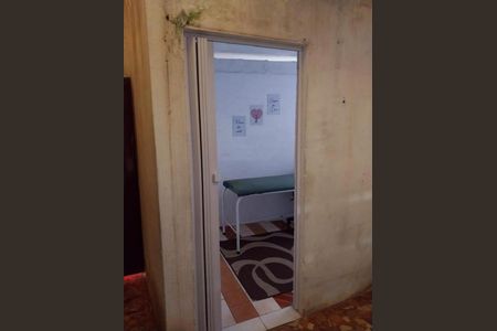 Casa à venda com 212m², 2 quartos e 2 vagas