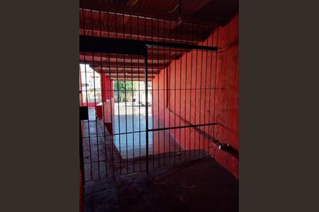 Casa à venda com 212m², 2 quartos e 2 vagas