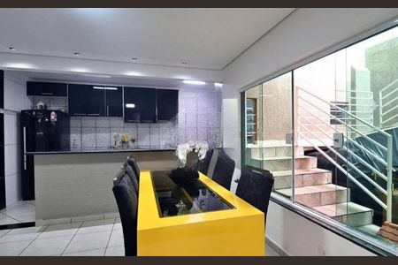 Casa à venda com 2 quartos, 90m² em Campestre, Santo André