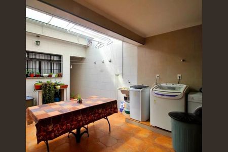 Casa à venda com 125m², 4 quartos e 5 vagas