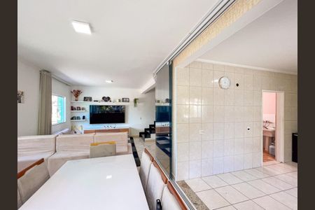 Casa à venda com 4 quartos, 180m² em Vila Floresta, Santo André