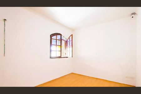 Casa à venda com 3 quartos, 178m² em Vila Eldizia, Santo André