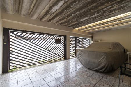 Casa à venda com 4 quartos, 240m² em Parque das Nações, Santo André