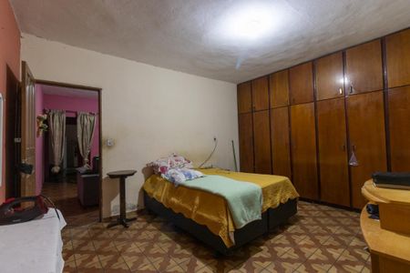 Casa à venda com 4 quartos, 240m² em Parque das Nações, Santo André