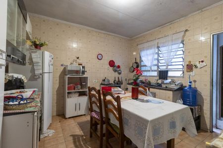 Casa à venda com 4 quartos, 240m² em Parque das Nações, Santo André