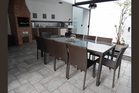 Casa à venda com 340m², 3 quartos e 7 vagas