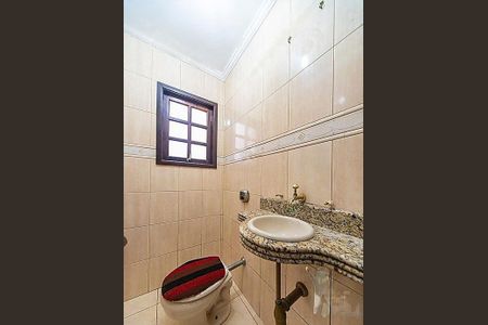 Casa à venda com 240m², 4 quartos e 6 vagas