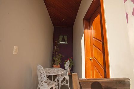 Casa à venda com 360m², 2 quartos e 2 vagas