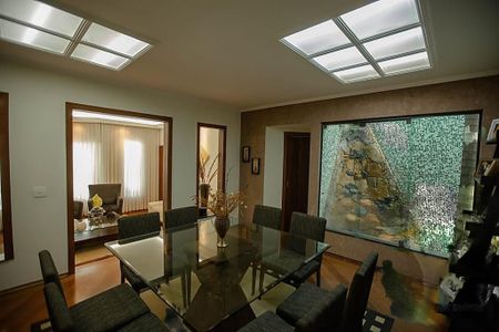Casa à venda com 2 quartos, 360m² em Campestre, Santo André