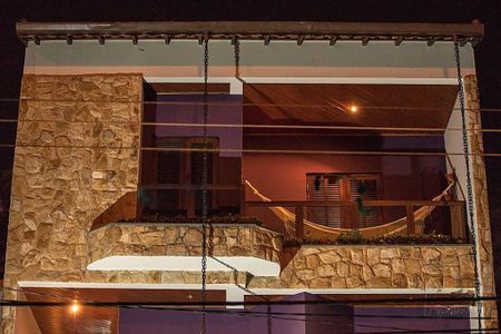 Casa à venda com 2 quartos, 360m² em Campestre, Santo André