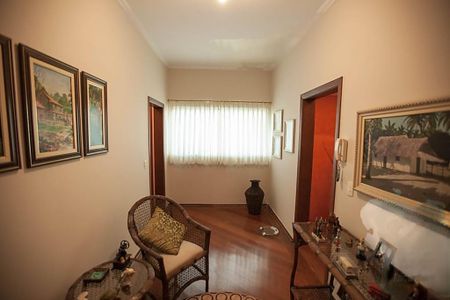 Casa à venda com 360m², 2 quartos e 2 vagas