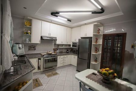 Casa à venda com 360m², 2 quartos e 2 vagas