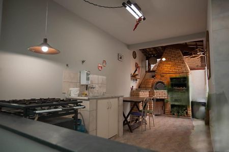 Casa à venda com 360m², 2 quartos e 2 vagas