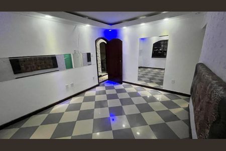 Casa à venda com 3 quartos, 376m² em Parque Novo Oratório, Santo André
