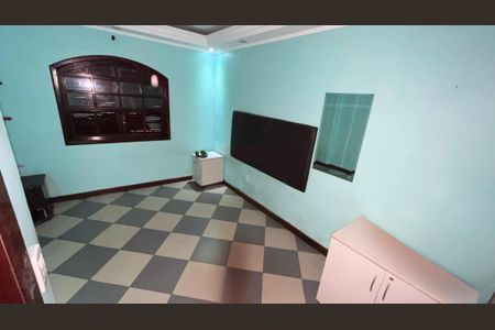 Casa à venda com 3 quartos, 376m² em Parque Novo Oratório, Santo André
