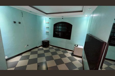 Casa à venda com 3 quartos, 376m² em Parque Novo Oratório, Santo André