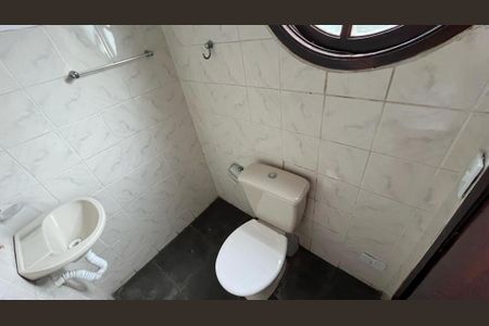 Casa à venda com 3 quartos, 376m² em Parque Novo Oratório, Santo André