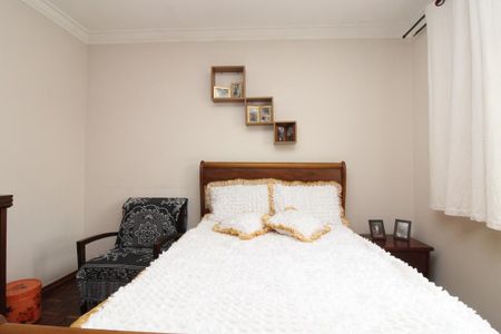 Casa à venda com 129m², 3 quartos e 2 vagas