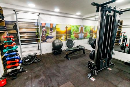 Apartamento para alugar com 80m², 2 quartos e 1 vaga Apartamento para alugar com 80m², 2 quartos e 1 vagaÁrea comum - Academia