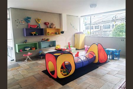 Apartamento à venda com 3 quartos, 170m² em Santa Cecilia, São Paulo