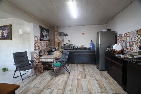 Casa à venda com 130m², 4 quartos e 2 vagasCozinha - Armários