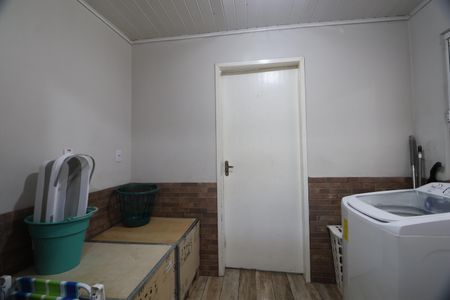 Casa à venda com 130m², 4 quartos e 2 vagaslavanderia