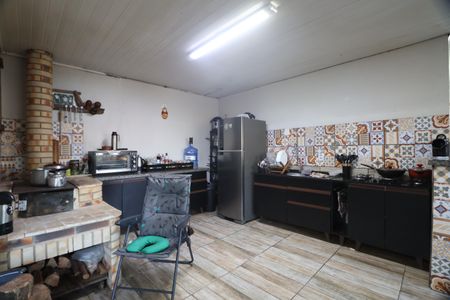 Casa à venda com 130m², 4 quartos e 2 vagasCozinha - Armários