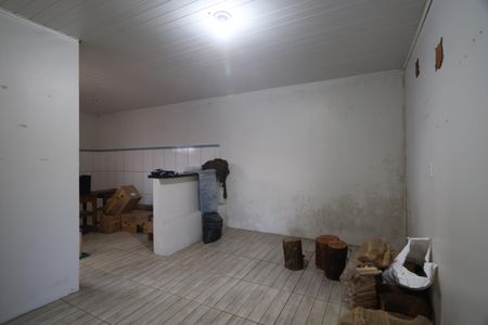 Casa à venda com 130m², 4 quartos e 2 vagasSala/casa fundos