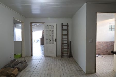 Casa à venda com 130m², 4 quartos e 2 vagasSala/casa fundos