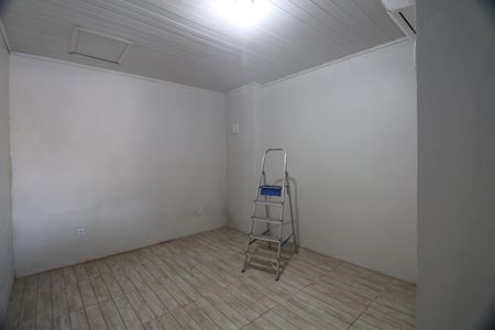 Casa à venda com 130m², 4 quartos e 2 vagasQuarto/casa fundos